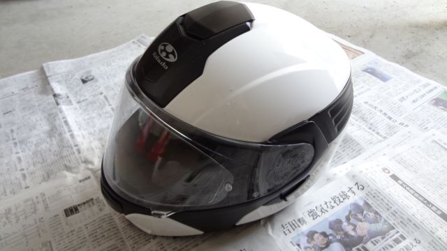 塗装前のヘルメット